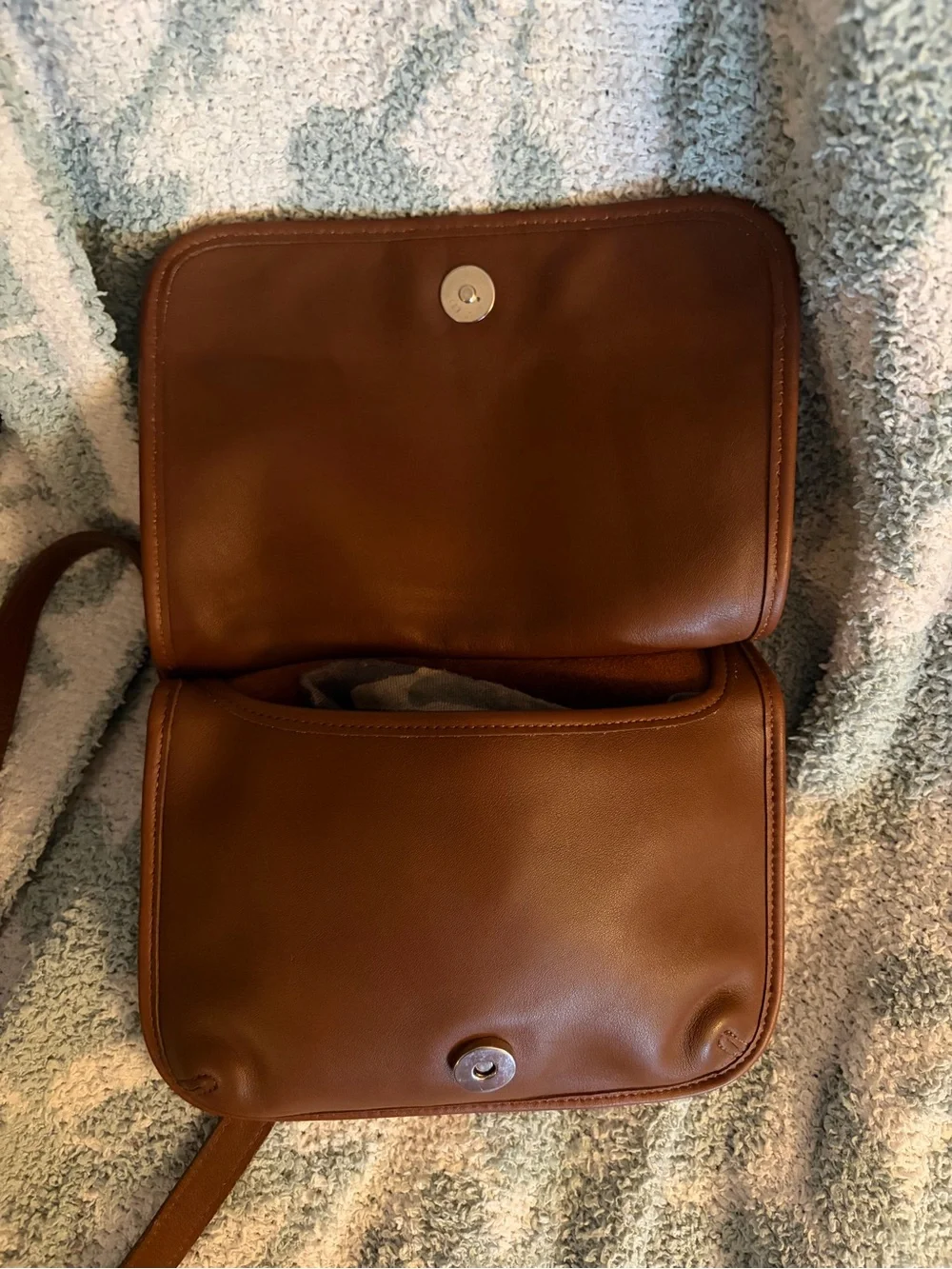 Y2K vintage hippy flip mini crossbody bag